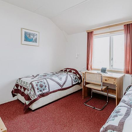 Narfastadir Guesthouse Лейгар Экстерьер фото
