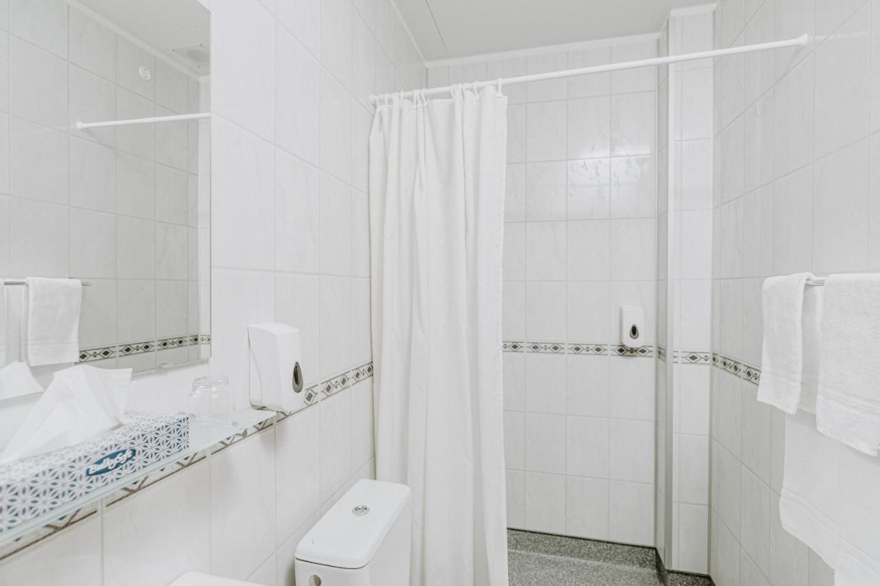 Narfastadir Guesthouse Лейгар Экстерьер фото